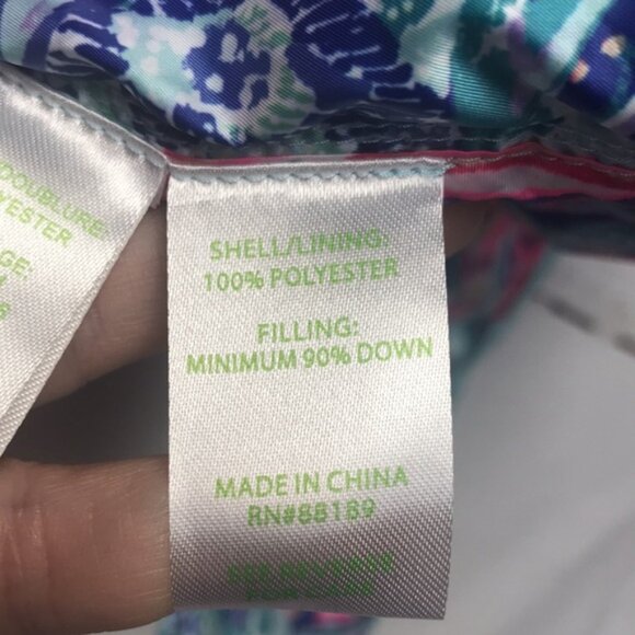 Lilly Pulitzer Elana Puffer Vest 🌊 Sea Salt Blue - Picture 13 of 16